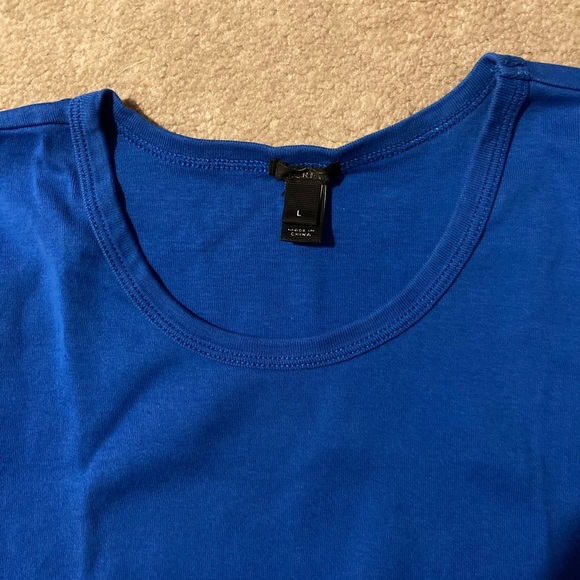 🔥3 J.Crew Muscle Tank Tees🔥 - Picture 8 of 11